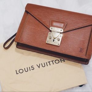 ‼️FREE SHIPPING  LV Epi Sellier Dragonne Clutch